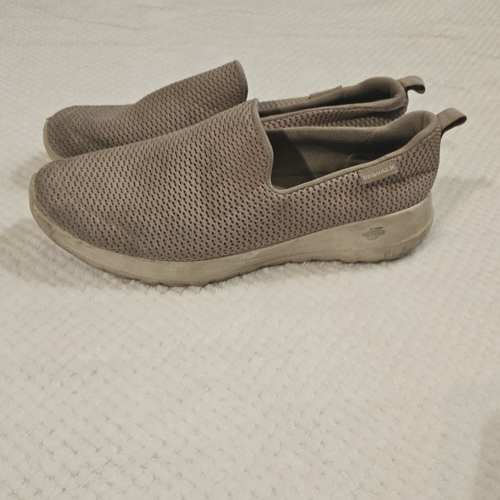 Sketchers Go Walk Women Slip Ons Size 10‎ Cream Color - Picture 2 of 7